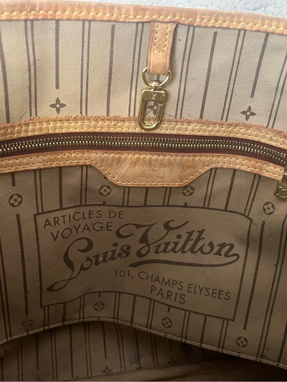 Louis Vuitton fantastic classic